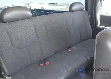 2003 Chevrolet Silverado 1500 from USA, damaged, VIN 1GCEK19V43E364529